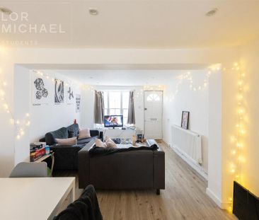 5 bedroom terraced house to rent - Photo 1