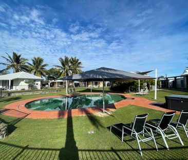 FURNISHED BEACHSIDE VILLA - Photo 6