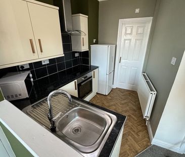 Studio Flat, Woodseats, S8 - Photo 1