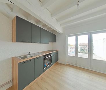 Location Appartement 3 pièces 55m² ROMANS SUR ISERE 26100 - Photo 2