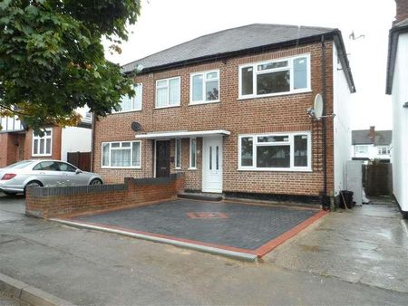 Beechwood Avenue, Ruislip, HA4 - Photo 3