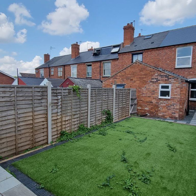 Brook Street, Stourbridge, DY8 - Photo 1