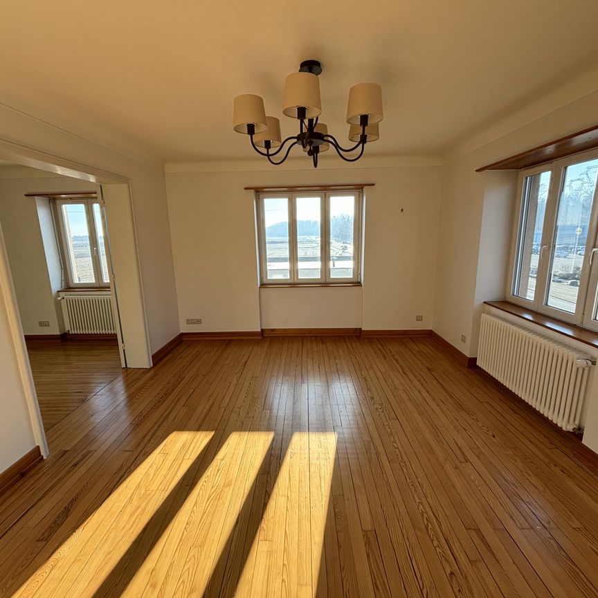 Location Appartement 4 pièces 113m² SIERENTZ 68510 - Photo 1