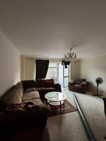 Spencer Hill Road, London, SW19 - Photo 2