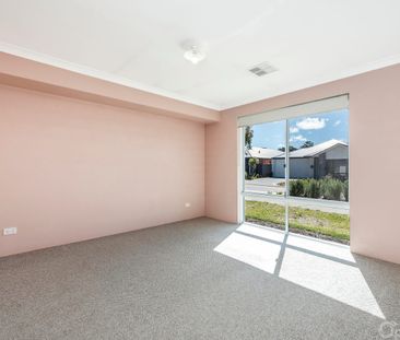 Pretty in pink - Photo 1