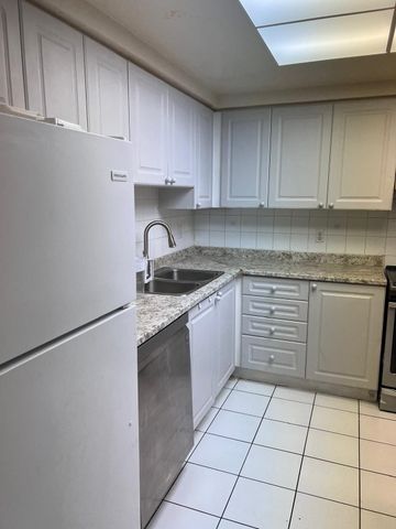 For Lease - 135 Hillcrest Avenue Unit# 1214, Mississauga, Ontario - Photo 3