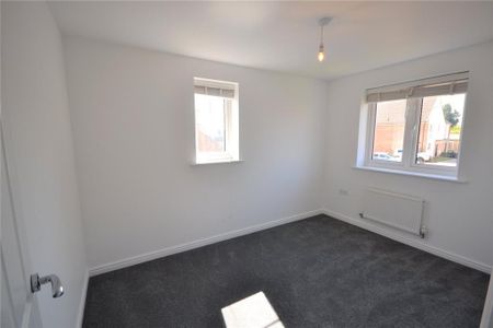 3 bedroom detached house to rent - Photo 3