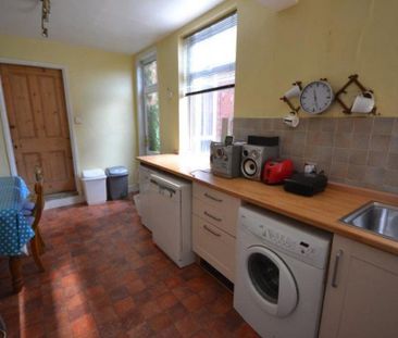 4 bedroom terraced house to rent - Photo 1