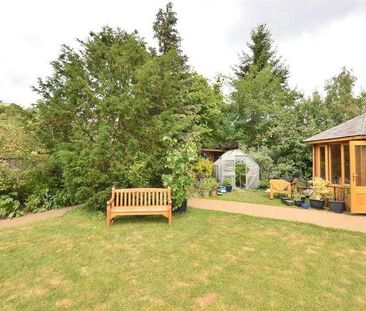 Abbeyfield House, Somers Road, Reigate, Surrey, RH2 - Photo 4