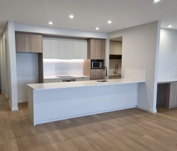 PREMIUM WATERFRONT LIVING - 49a VIVALDI DRIVE - Photo 4