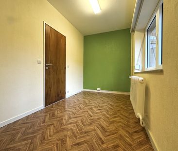 Ruim appartement met 2 slaapkamers in centrum Genk - Foto 3