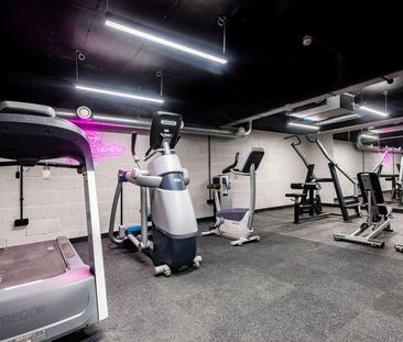 Professional Ensuite Rooms Inc Bills, Beeston, NG9 - Photo 6