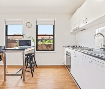 Modern Granny Flat - Photo 4