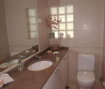 4 Bedroom House with swimming pool, São João do Estoril, Cascais - Photo 6