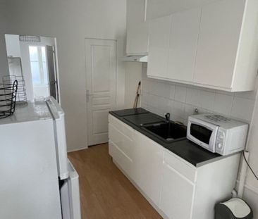 TYPE 2MEUBLE EN CENTRE VILLE - Photo 5