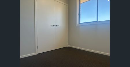 Brand new Family Home For Rent/ Close to school and park - Photo 2