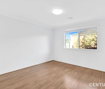 Perfect Family Home !! - Photo 2