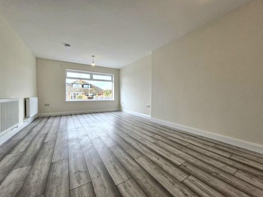 3 bedroom semi-detached bungalow to rent - Photo 1