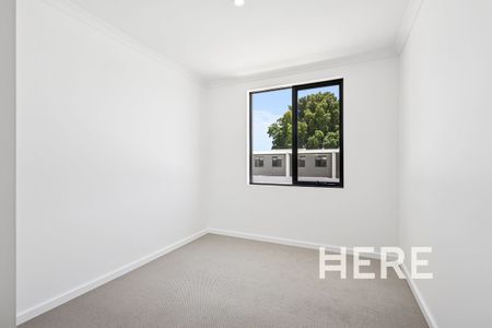 7 Yarm Alley, Glendalough WA 6016 - Photo 4