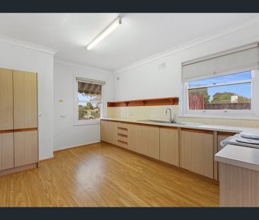 12 Sedgehill Road, Elizabeth North, SA 5113 - Photo 5