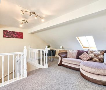 2 bedroom flat to rent - Photo 2