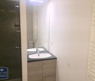 Location Appartement 2 pièces 50m² MARTIGUES 13500 - Photo 2