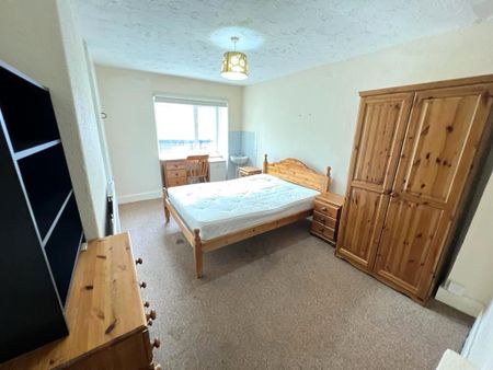 6 bedroom house to rent - Photo 3