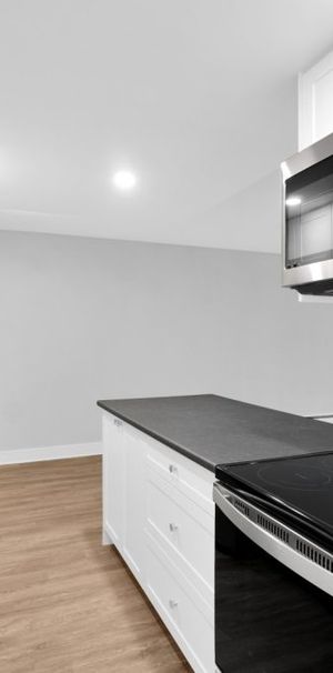 Renaissance On Shaw - Photo 1