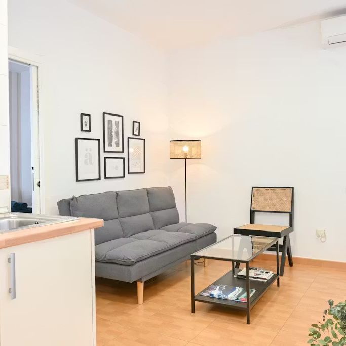 Calle del Divino Vallés, Madrid, Community of Madrid 28045 - Photo 1