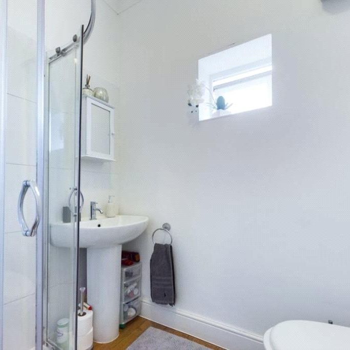 2 bedroom house to rent - Photo 1