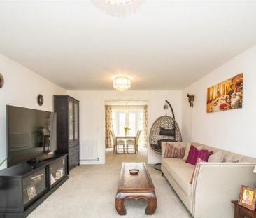 4 bedroom detached house to rent - Photo 1