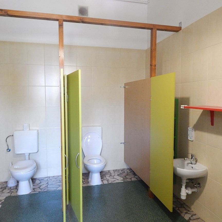 dom przystosowany na żłobek - Photo 1