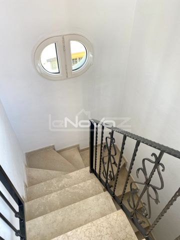 Beautiful townhouse in a prestigious gated complex Los Dolc - Photo 3