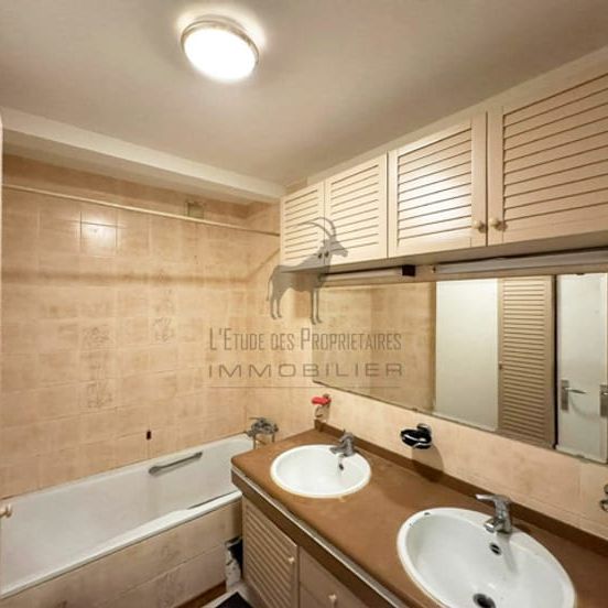 Appartement te huur - Photo 1