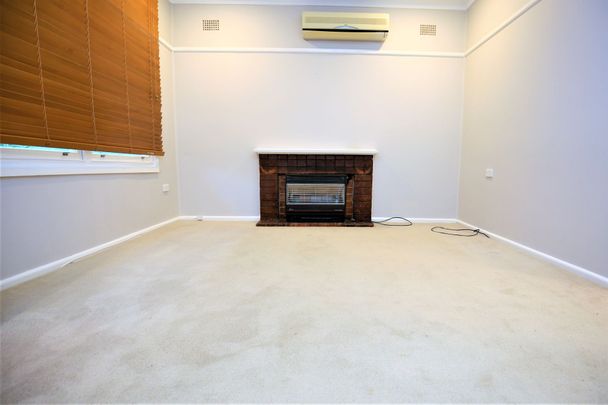 COSY THREE BEDROOM HOME! - Photo 1