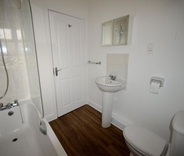 2 bedroom apartment to rent - Photo 6