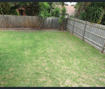 IMMACULATE, RETRO AND ROOMY! - Photo 3