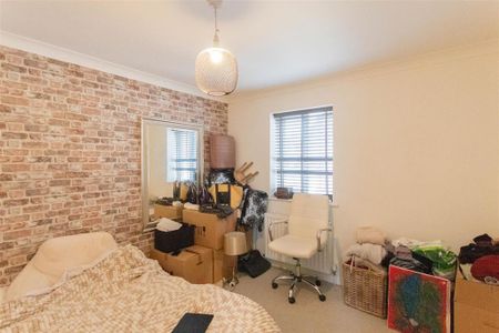 3 bedroom detached house to rent - Photo 4