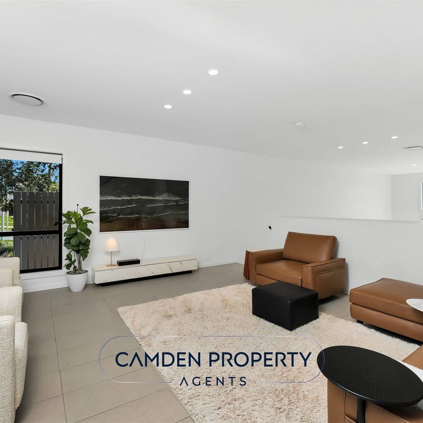 Family Home for Rent in Gledswood Hills - Photo 1