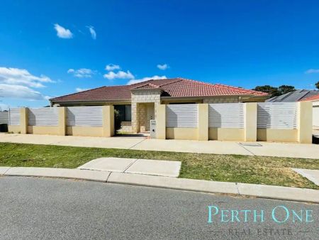 2/70 Briggs Street, Cockburn Central WA 6164 - Photo 2