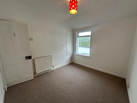 2 Bedroom Terraced To Rent - Photo 4