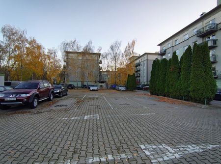 Ciche mieszkanie z 2 miejscami parkingowymi - Zdjęcie 4