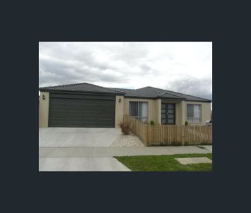 3 Mclean Ave, Churchill, Vic 3842 - Photo 1