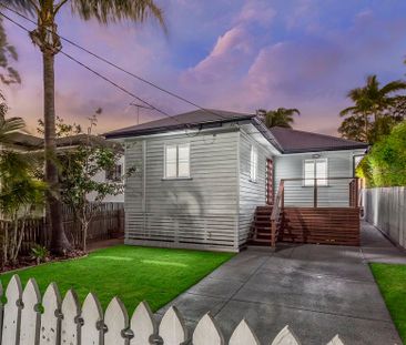 4 White Street, Everton Park QLD 4053 - House For Rent | Domain - Photo 2