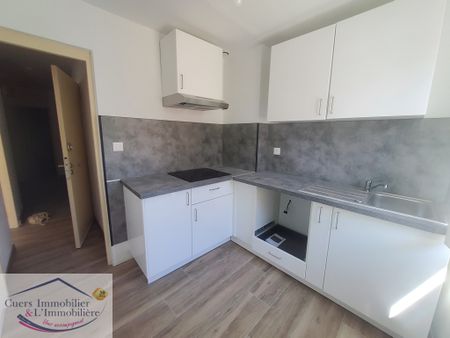 Location Appartement 3 pièces 69m² CUERS 83390 - Photo 3