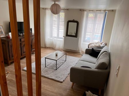 Location Appartement 3 pièces 74m² BRIOUDE 43100 - Photo 2