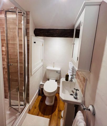 3 bedroom end of terrace house to rent - Photo 3