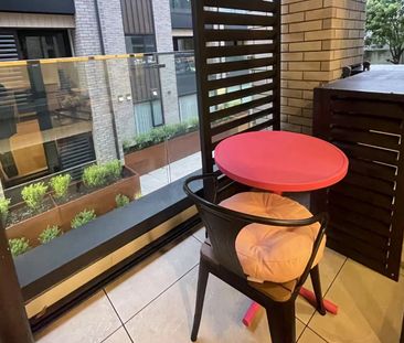 Cozy 2 Bedrooms in Great Location - Photo 3