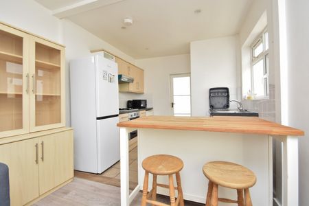 5 bedroom terraced house to rent - Photo 2