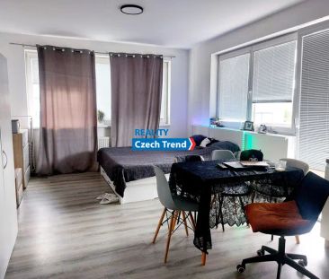 Pronájem bytu 1+kk s balkónem, 37 m - Photo 1